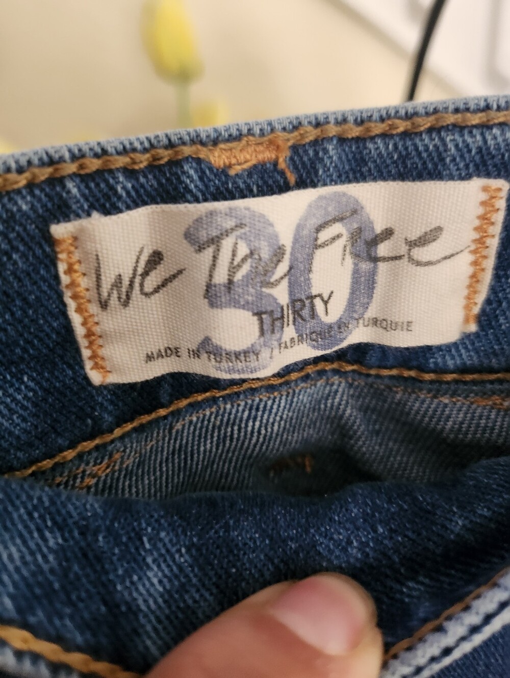 FREE PEOPLE DRIFTWOOD SOMEWHERE OVER THE RAINBOW FLARE JEANS size 30 - Picture 5 of 6